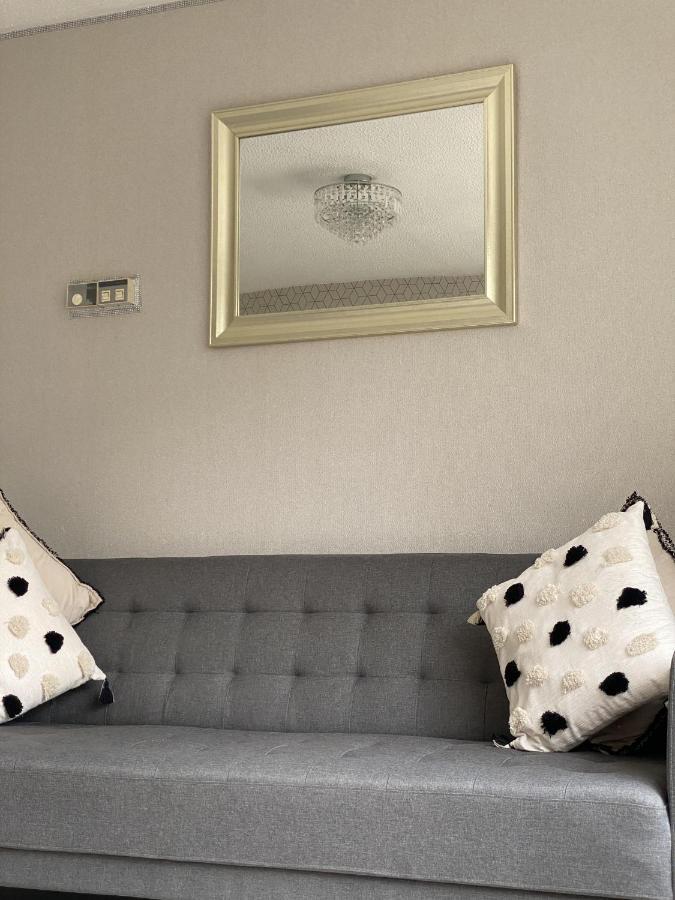 Bv Luxury Spacious 3 Bedroom House At Isaac Close Manchester Exterior foto